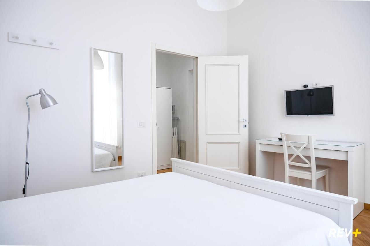 Mecenate Apartment Colosseum Рим Екстериор снимка