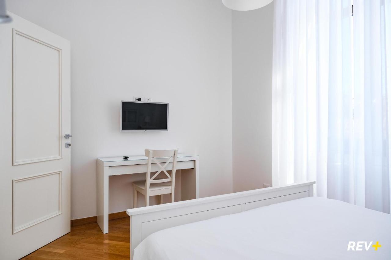 Mecenate Apartment Colosseum Рим Екстериор снимка