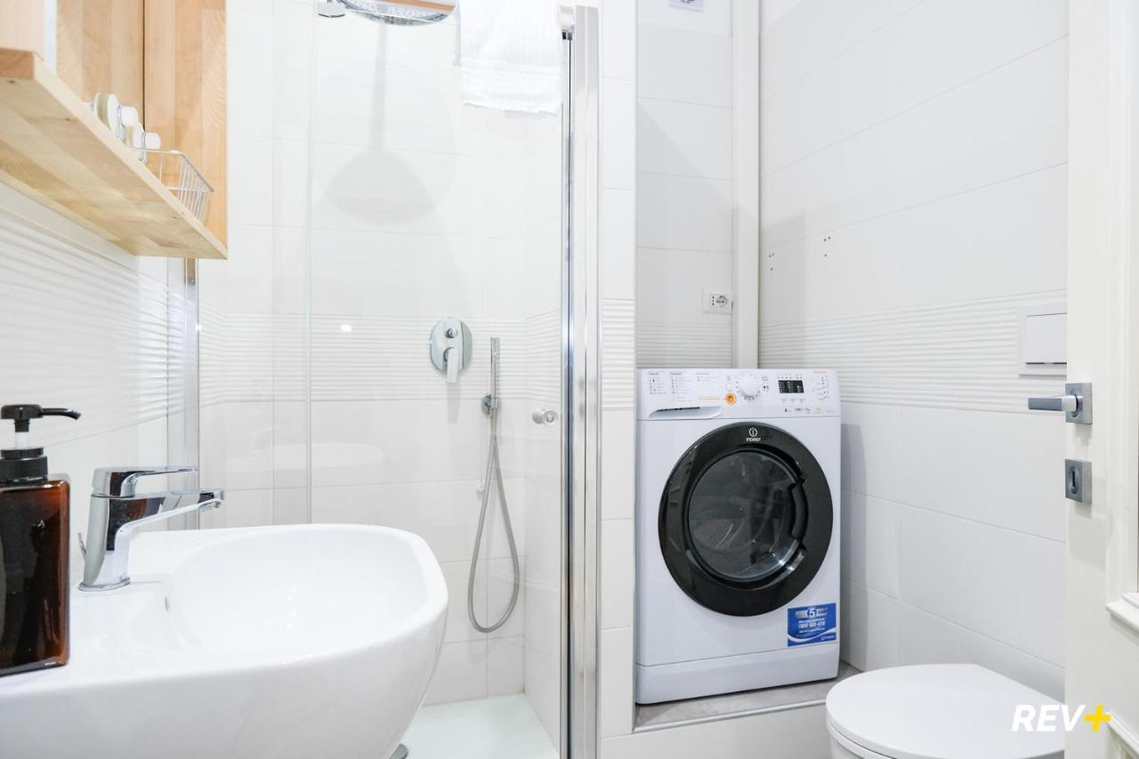 Mecenate Apartment Colosseum Рим Екстериор снимка